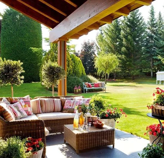 Patio Blooming Plants: Bringing Beauty to Your Outdoor Spaces